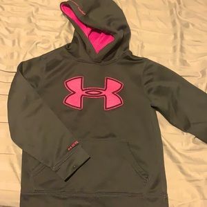 Girl’s under armour hoodie